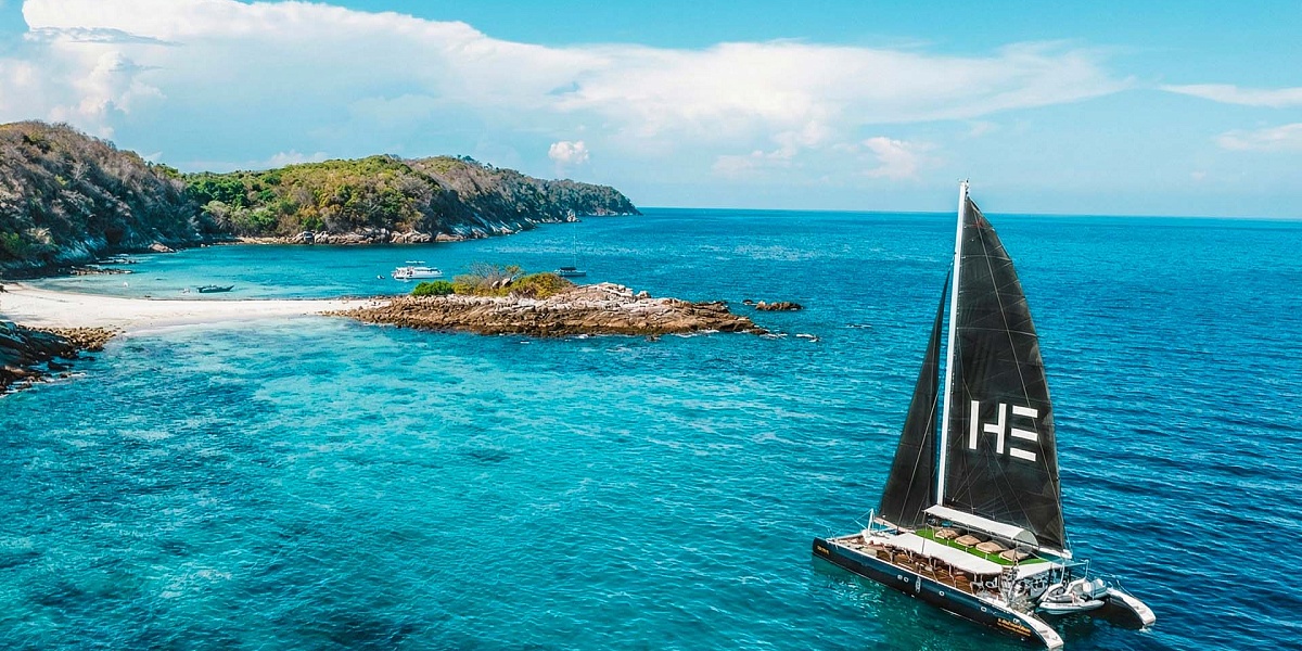 Аренда Party Catamaran 74ft на Пхукете